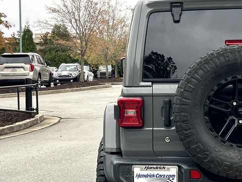Used 2019 Jeep Wrangler Unlimited Rubicon image 18