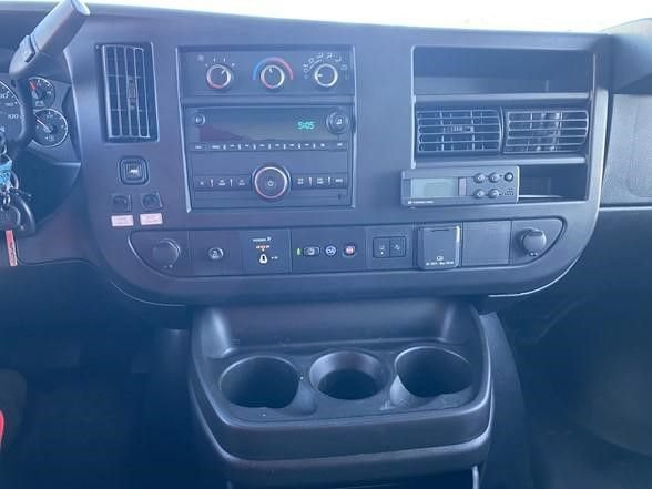 Used 2024 Chevrolet Express 3500 w/ Power Convenience Package RWD image 16