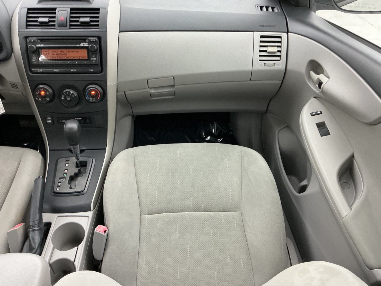 Used 2012 Toyota Corolla L FWD image 28