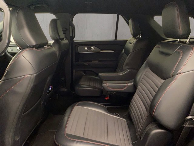 Used 2018 Ford Escape Titanium w/ Ford Safe & Smart Package AWD/4WD image 47