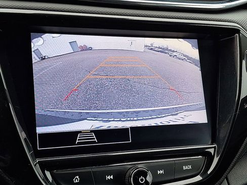 Used 2023 Chevrolet TrailBlazer LT w/ Convenience Package image 5