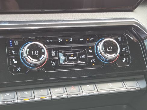 New 2026 GMC Sierra 1500 Denali AWD/4WD image 34