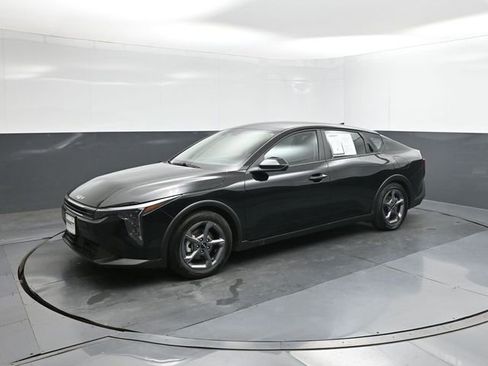 Used 2025 Kia K4 LXS image 30
