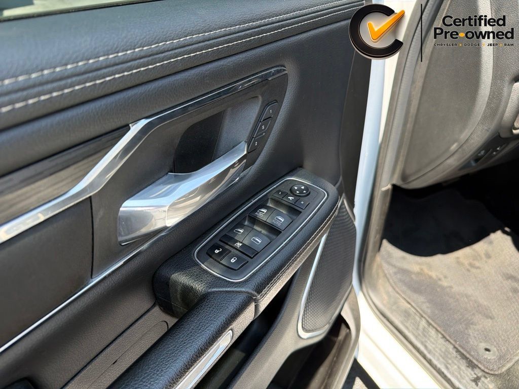 Used 2024 RAM 1500 Laramie AWD/4WD image 47