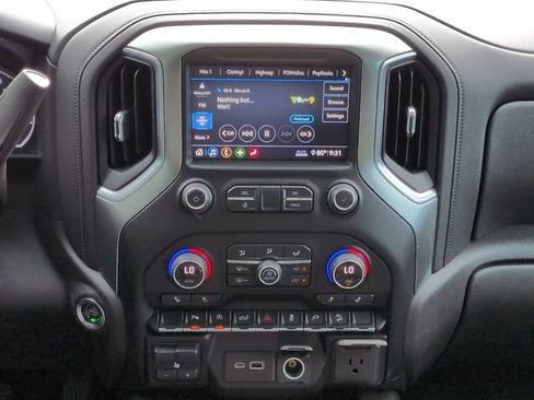 Used 2020 Chevrolet Silverado 1500 LT Trail Boss AWD/4WD image 17