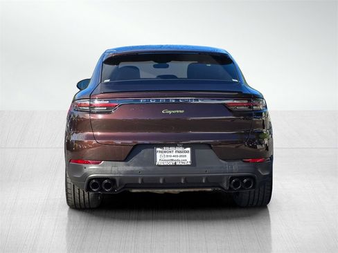 Used 2023 Porsche Cayenne Platinum Edition w/ Premium Package Plus (PIA) image 5