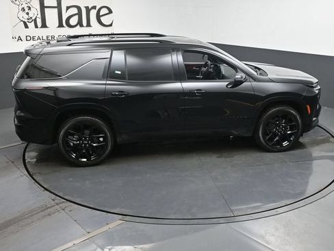 New 2026 Chevrolet Traverse RS w/ LPO, Floor Liner Package AWD/4WD image 18