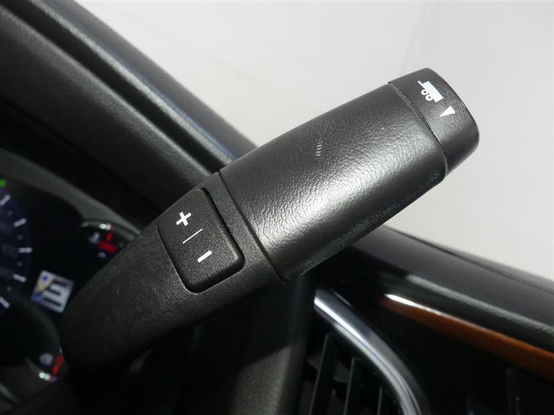 Used 2017 Cadillac Escalade Luxury AWD/4WD image 37