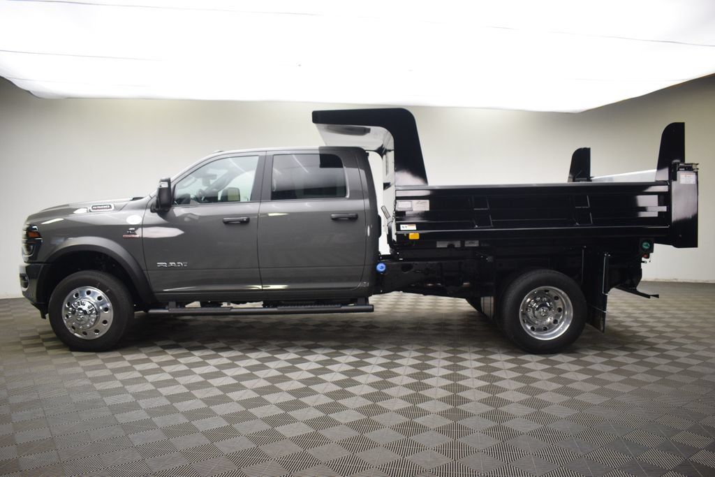 New 2026 RAM 5500 4x4 Crew Cab image 13