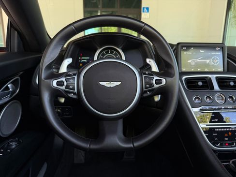 Used 2020 Aston Martin DB11 Volante RWD image 43