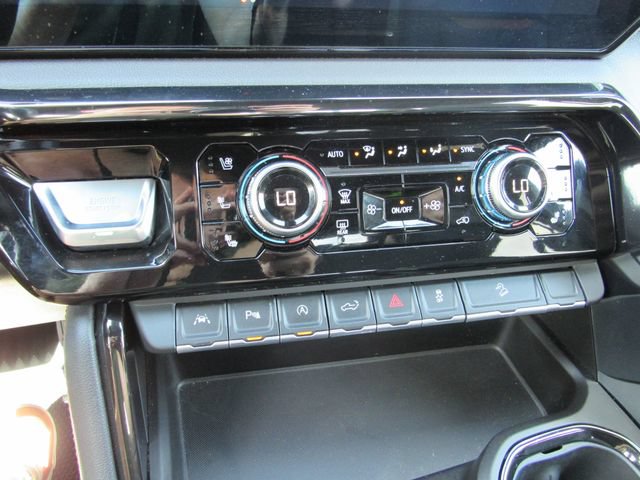 Certified 2023 GMC Sierra 1500 AT4 w/ AT4 Premium Package AWD/4WD image 23