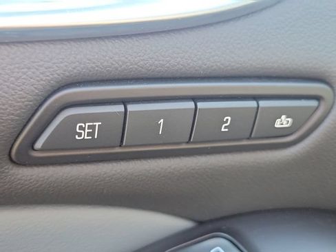 Used 2018 Buick Enclave Premium FWD image 24