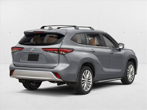 New 2026 Toyota Highlander Platinum AWD/4WD image 2