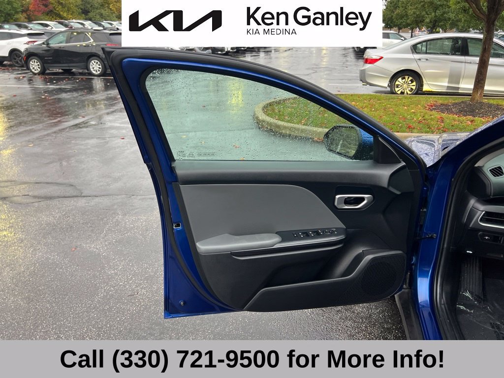 Certified 2025 Kia K4 FWD image 24