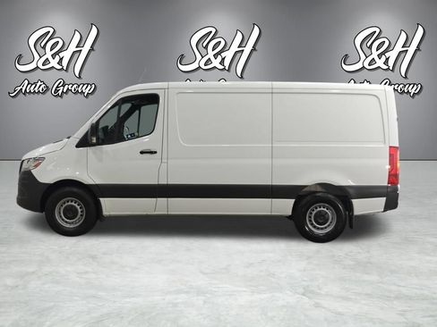 Used 2022 Mercedes-Benz Sprinter 1500 image 14