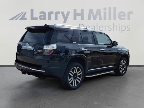 Used 2018 Toyota 4Runner Limited AWD/4WD image 5