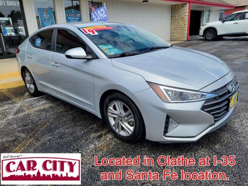 Used 2019 Hyundai Elantra SEL w/ Cargo Package FWD image 1