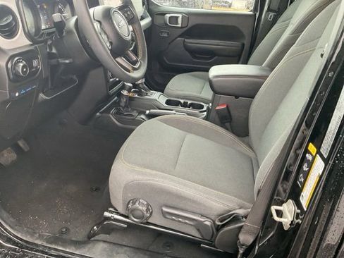 Used 2024 Jeep Wrangler Unlimited w/ Convenience Group image 22