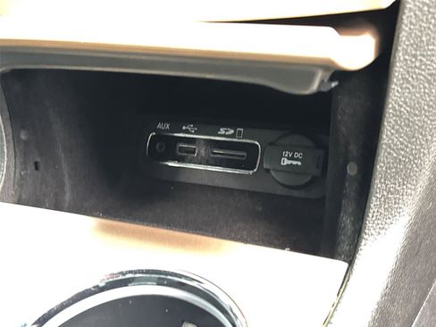 Used 2015 Jeep Grand Cherokee Limited image 17