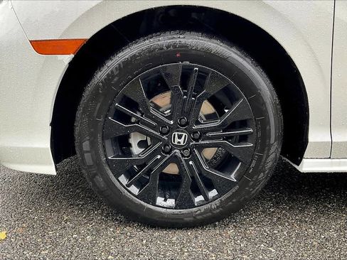 New 2026 Honda Odyssey Sport-L image 8