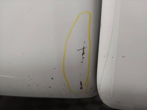 Used 2018 Nissan Titan SV image 21