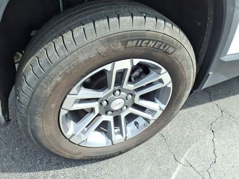 Used 2025 GMC Terrain Elevation AWD/4WD image 6