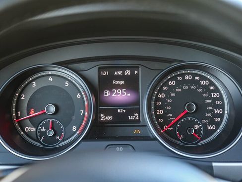 Used 2018 Volkswagen Atlas SEL w/ R-Line Package image 31