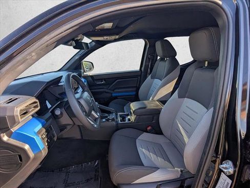 Used 2025 Toyota Tacoma TRD Off-Road image 14