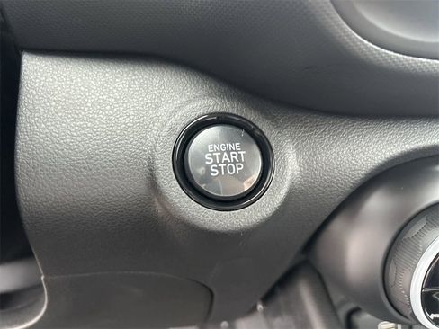 New 2025 Hyundai Venue Limited image 29