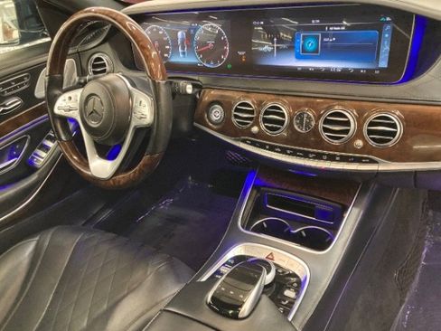Used 2018 Mercedes-Benz S 560 4MATIC Sedan image 17
