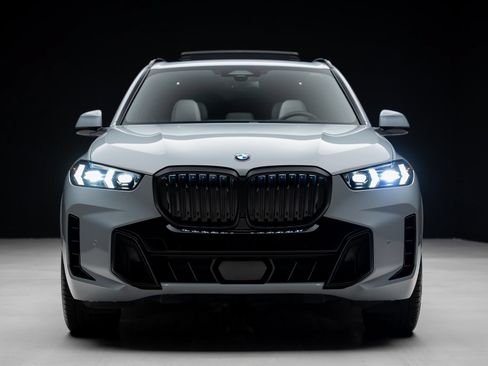 Used 2024 BMW X5 sDrive40i w/ M Sport Package RWD image 8