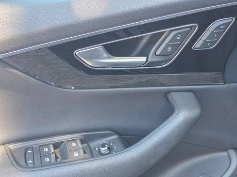 Used 2019 Audi Q7 3.0T Premium Plus AWD/4WD image 11