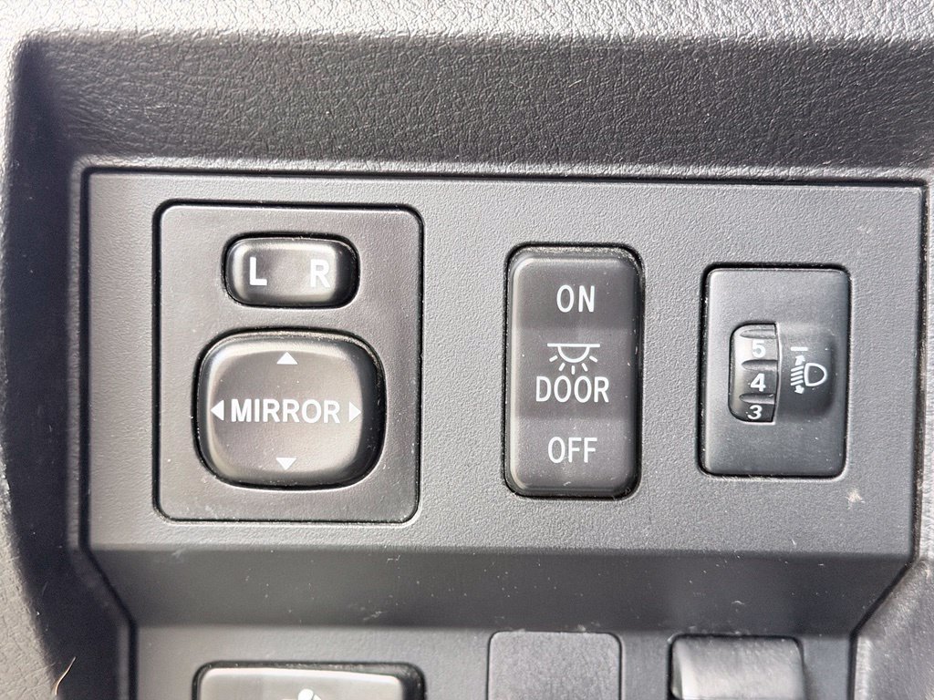 Used 2014 Toyota Tundra SR5 w/ SR5 Upgrade Package AWD/4WD image 41
