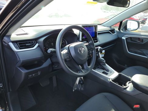 Used 2025 Toyota RAV4 LE image 19