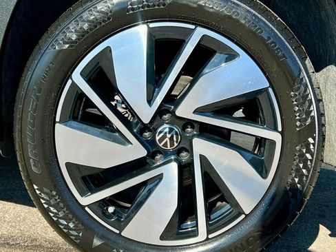 Used 2024 Volkswagen Atlas SEL image 36