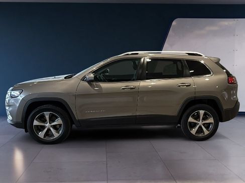 Used 2019 Jeep Cherokee Limited AWD/4WD image 4
