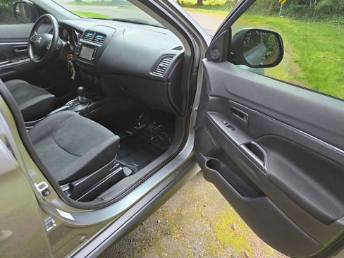 Used 2015 Mitsubishi Outlander Sport ES FWD image 13