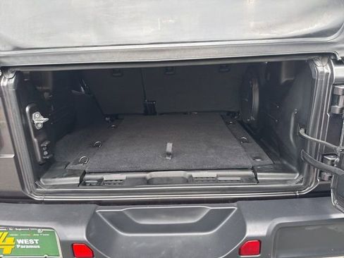 Certified 2021 Jeep Wrangler Unlimited Sahara image 34