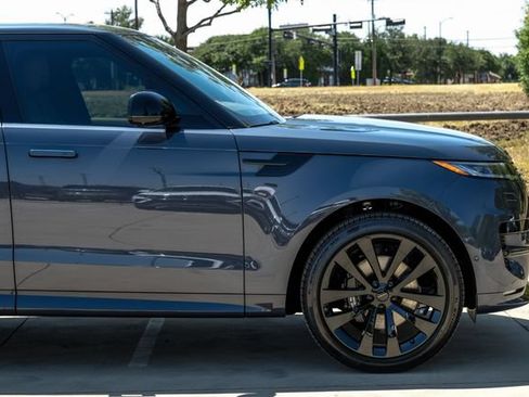 New 2026 Land Rover Range Rover Sport Dynamic SE AWD/4WD image 10