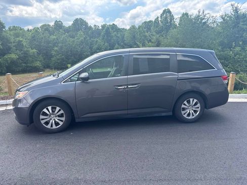 Used 2014 Honda Odyssey EX image 2