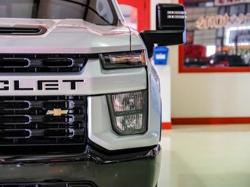 Used 2022 Chevrolet Silverado 2500 Custom w/ Custom Value Package image 45