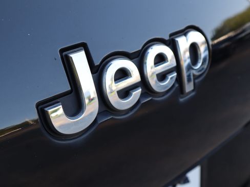 Used 2022 Jeep Grand Cherokee L Overland w/ Advanced Protech Group III RWD image 51