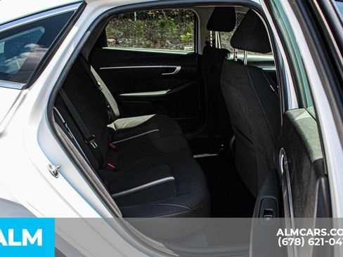 Used 2025 Hyundai Sonata SEL FWD image 18