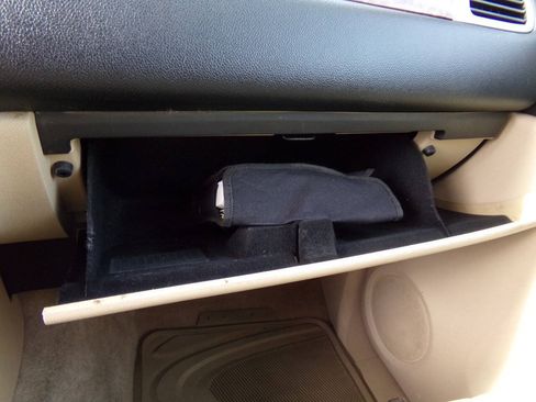 Used 2007 Chevrolet Suburban LTZ w/ LTZ Preferred Equipment Group AWD/4WD image 25
