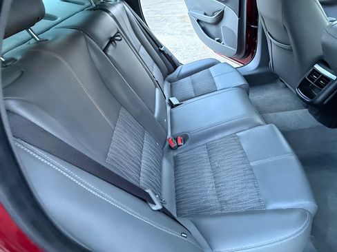 Used 2019 Chevrolet Impala LT FWD image 17