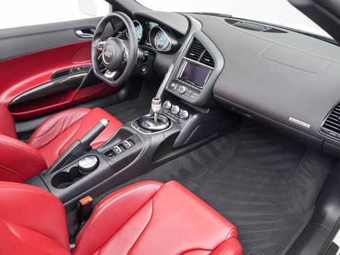 Used 2015 Audi R8 V8 image 28