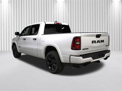 New 2026 RAM 1500 4x4 Crew Cab image 5