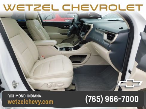Used 2023 GMC Acadia Denali w/ Denali Technology Package AWD/4WD image 18