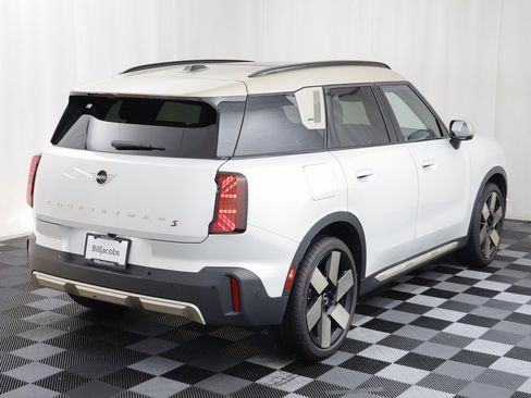 Certified 2025 MINI Cooper Countryman S image 17