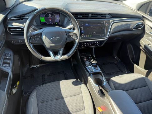 Used 2023 Chevrolet Bolt EUV LT w/ Comfort Package FWD image 15